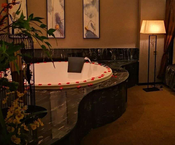 红玫瑰高端男士桑拿会所